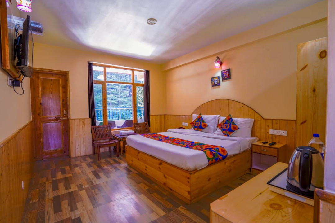 8 Rooms Hotel For Lease in Manali